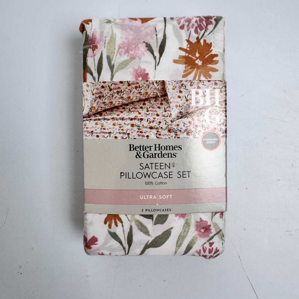 NWT Better Homes And Gardens Sateen Pillowcase Set Standard / Queen